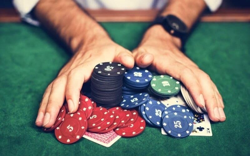 Cách đánh poker